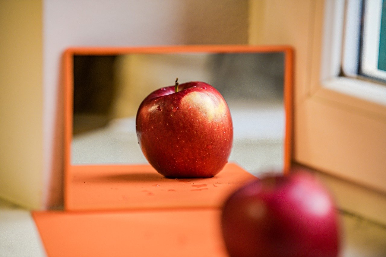 Mirror image of apple